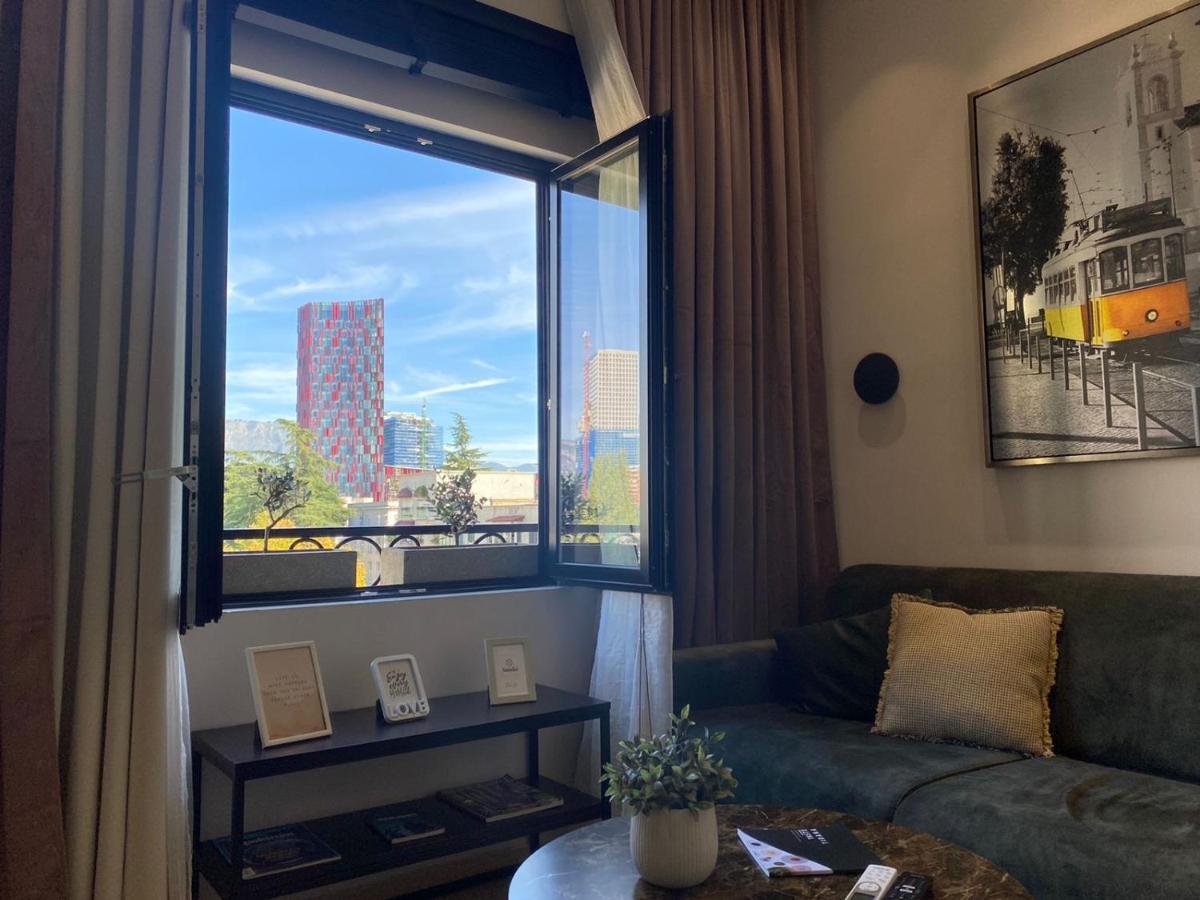 Urban Stay Tirana Deluxe Esterno foto