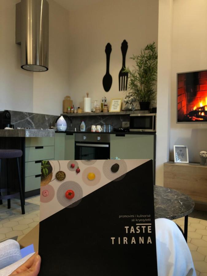 Urban Stay Tirana Deluxe Esterno foto