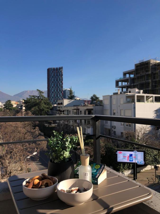 Urban Stay Tirana Deluxe Esterno foto