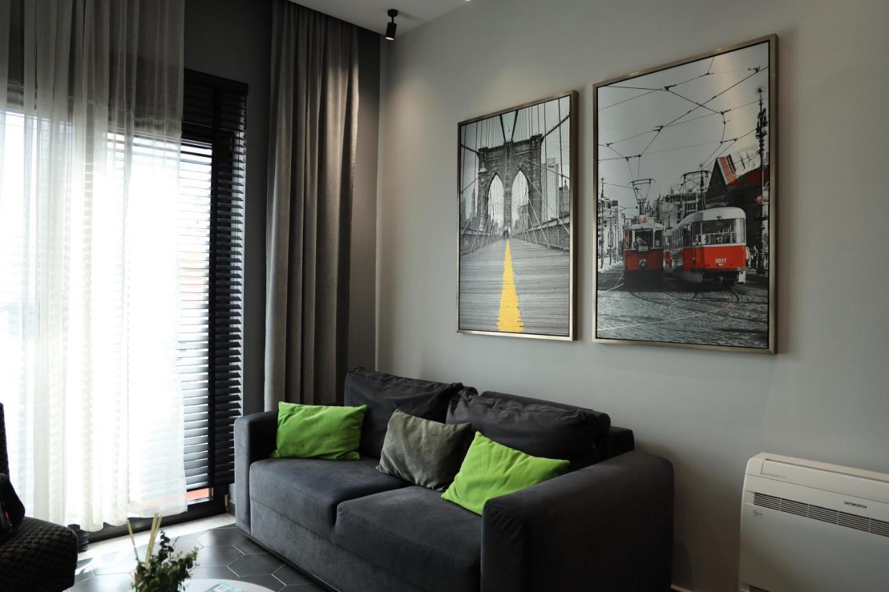 Urban Stay Tirana Deluxe Esterno foto